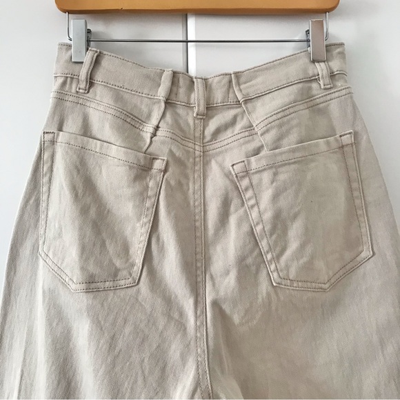 Ardene High Rise 90’s Jeans - Picture 4 of 10